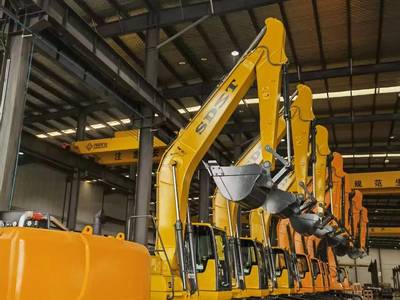 Excavator Spare Parts — excavator undercarriage parts, track chain, excavator track roller, sprocket idler, final drive motor, hydraulic pump excavator, Komatsu undercarriage, Caterpillar track parts