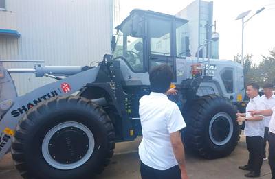 ⛰️ Wheel Loaders — Factory & Customer Visits