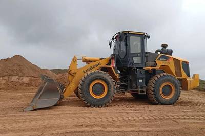 ⛰️ Wheel Loaders — Factory & Customer Visits