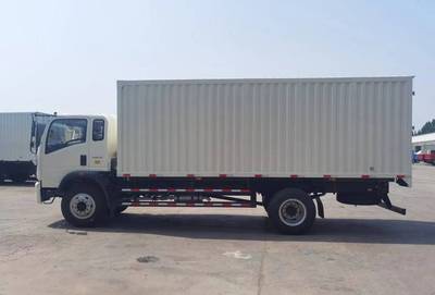 HOWO 4×2 Box Van Truck — 4×2 single-axle medium truck: Weichai WP